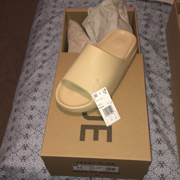 yeezy slide size 11